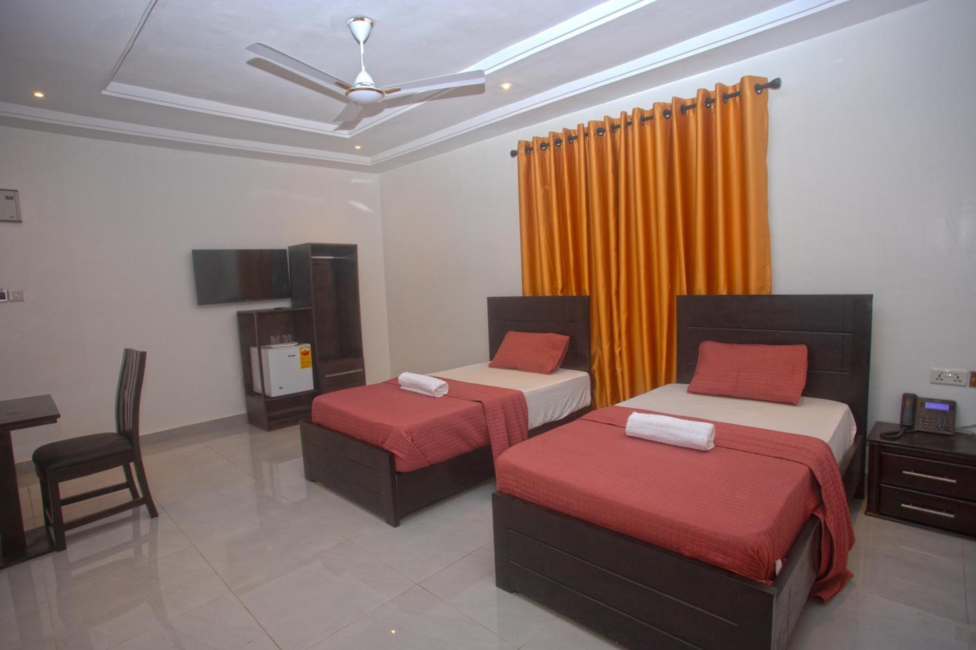 Labev Hotel كوماسي المظهر الخارجي الصورة